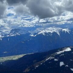 Flugwegposition um 12:26:12: Aufgenommen in der Nähe von Gemeinde Gitschtal, Gitschtal, Österreich in 2200 Meter